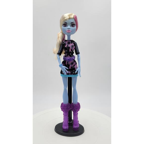 Monster High Doll Abbey Bominable 10.5" Tall Purple Coffin Bean Accessories - Picture 1 of 12